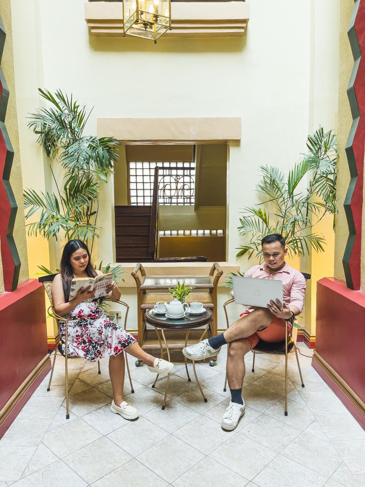Miramar Hotel Manila Dış mekan fotoğraf