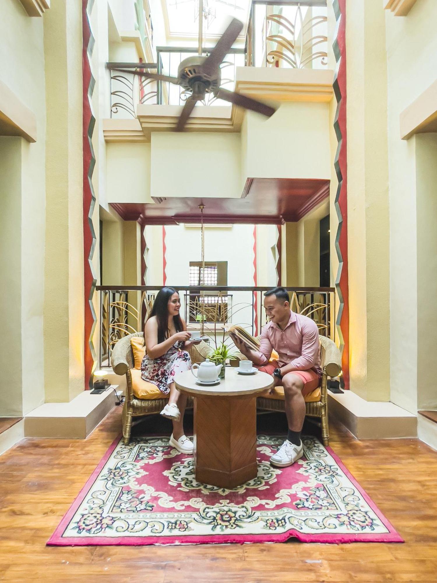 Miramar Hotel Manila Dış mekan fotoğraf