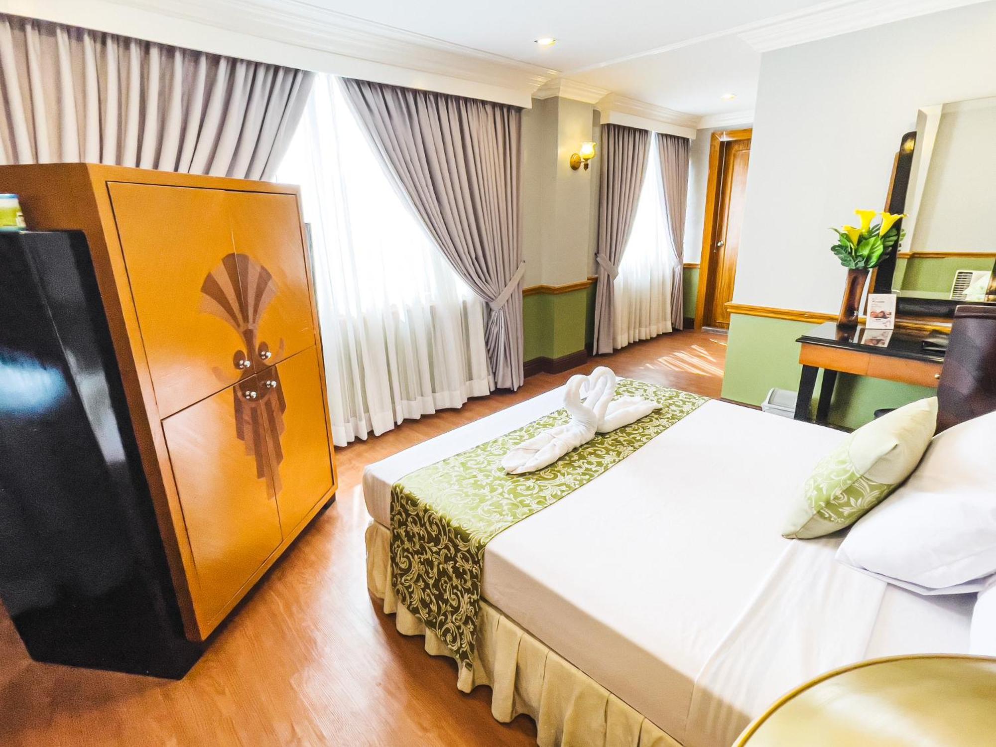Miramar Hotel Manila Dış mekan fotoğraf